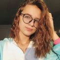 Mia R.